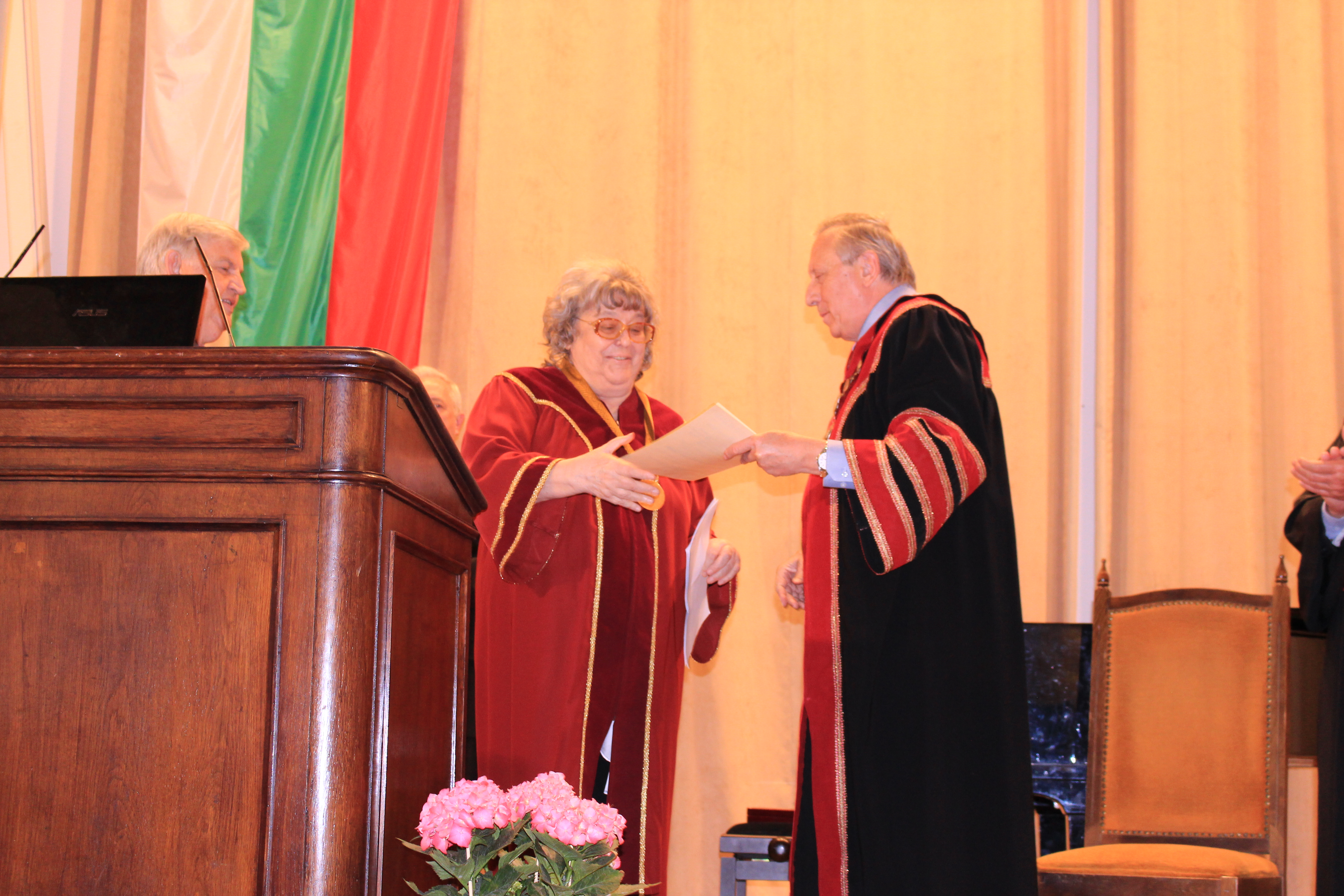 Prof. Violeta Koseska-Tosheva awarded the Honorary Title of Doctor Honoris Causa of the Bulgarian Academy of Sciences